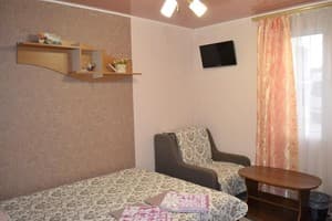 Отель Dacha Solnce. Трехместный номер 6