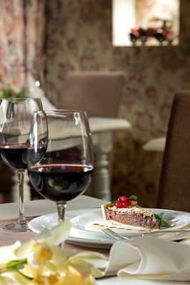 De Gaulle Boutique Hotel 4