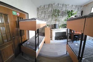 Хостел De Maris. Место в общем 10-местном номере  7