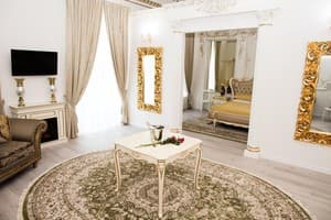 Отель De Versal. Люкс двухместный Президентский  с кроватью размера King size 8