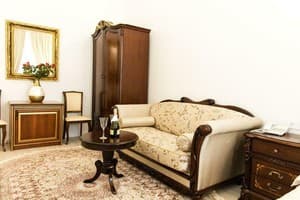 Отель De Versal. Полулюкс двухместный с кроватью размера King size 10