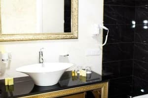 Отель De Versal. Улучшенный двухместный стандарт с кроватью размера King size 6