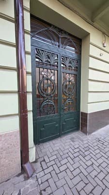 DeMar Apart Central 3