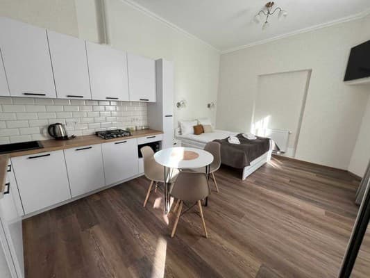 DeMar Apart Central 11