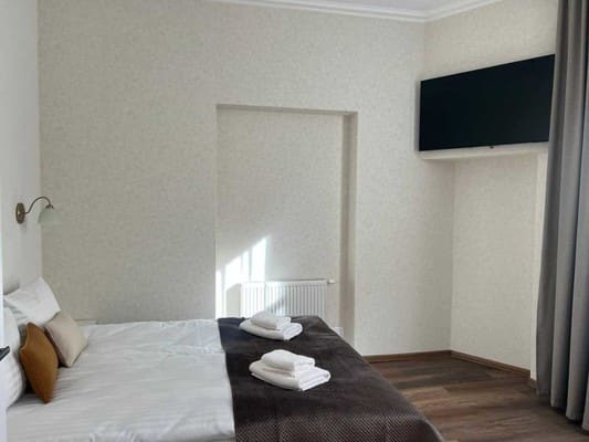 DeMar Apart Central 13