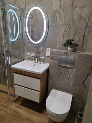 DeMar Apart Vakarchuka 7