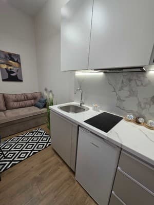 DeMar Apart Vakarchuka 6