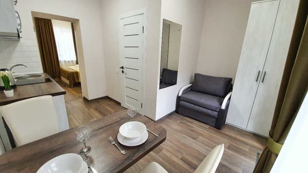 DeMar Apart Zamknena 3