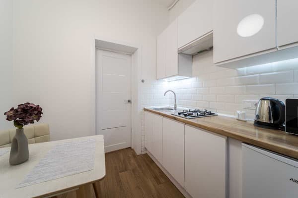 DeMarApart Chehova 4