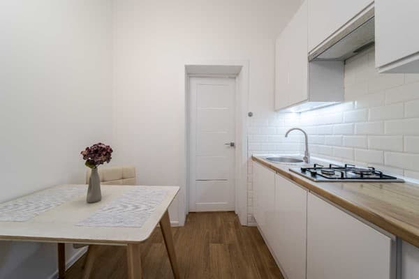 DeMarApart Chehova 5