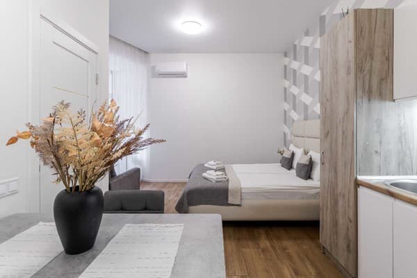 DeMarApart Chehova 21