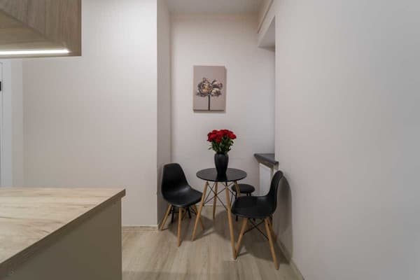 DeMarApart Doroshenka 12