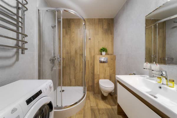 DeMarApart Vahonna 17