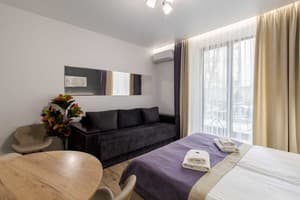 Квартира DeMarApart Violet. Апартаменты двухместный DeMar Apart Bandery 3 (2+2) 6