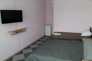 Гостиный двор Дельфин. Улучшенный трехместный номер 2