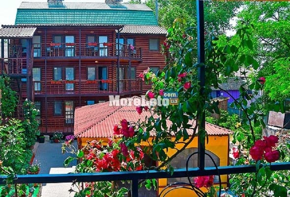 Деревянный коттедж 3