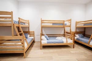 Отель Discovery Hotel. Эконом 8-местный  1