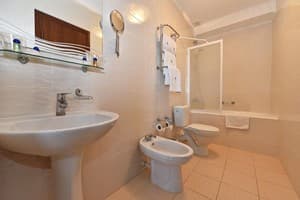 Отель Днепр. Полулюкс двухместный  5