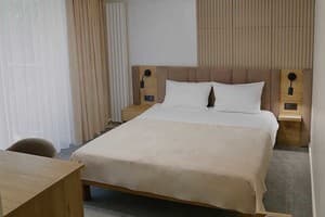 Гостинично-ресторанный комплекс Дубовый гай. Улучшенный двухместный  1