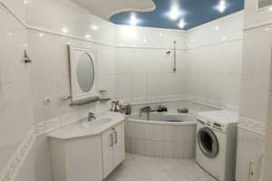 Квартира Двухкомнатная на Драгоманова. Апартаменты 4-местный  4