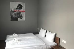 Отель Dynamo Hotel. Семейный 4-местный с балконом 1