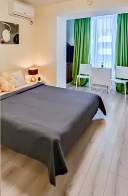 Еко студія на Залізничному вокзалі 8