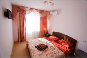 База отдыха Энергостроитель. Люкс двухкомнатный 1