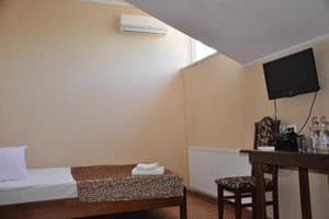 Отель Етна. Улучшенный двухместный  2