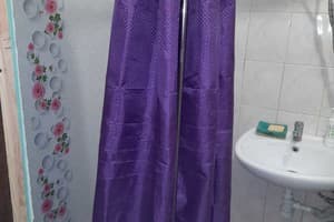 Хостел Eva Hostel. Место в мужском 6-местном номере  4