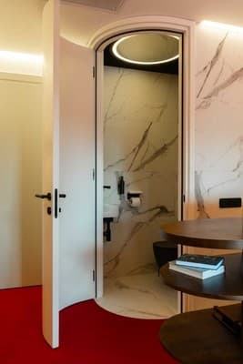 !FEST Hotel Rynok Square 2