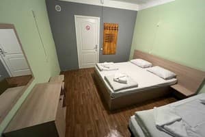 Хостел FOX Hostel Kyiv. Эконом трехместный  4