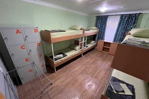 Хостел FOX Hostel Kyiv. Место в общем 8-местном номере  4