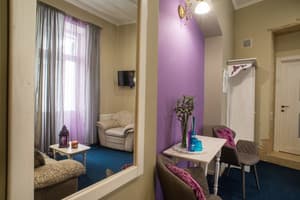 Бутик-отель Family Residence Boutique  Hotel. Полулюкс 4-местный двухкомнатный с балконом 1