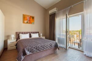 Коттедж Five seasons. Коттедж 8-местный  1