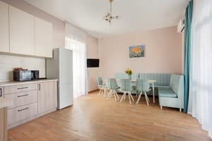 Коттедж Five seasons. Коттедж 8-местный Летний отдых 4