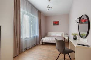 Коттедж Five seasons. Коттедж 8-местный Летний отдых 1