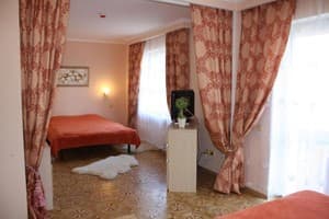 Мини-отель For You. Люкс 4-местный  1