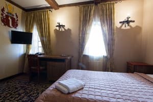 Бутик-отель Фортеця Гетьмана. Стандарт одноместный Покои сотника Любомирского 5