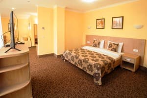 Отель GRAND OTRADA . Полулюкс трехместный  2