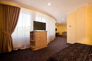 Отель GRAND OTRADA . Полулюкс трехместный  2