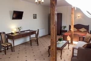 Отель Галицька корона. Полулюкс двухместный  3