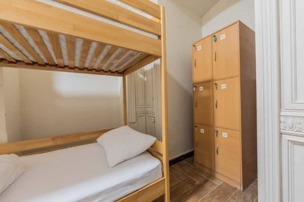 Gar’is hostel Maidan 17