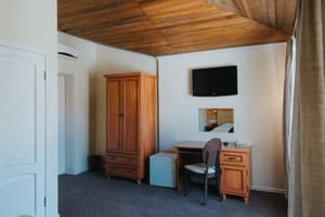 Geneva Park Hotel 11