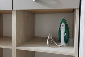 Хостел Гном & Gnome. Место в общем 5-местном номере с балконом 3