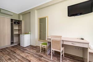 Готель Green hotel-club. Люкс тримісний  4