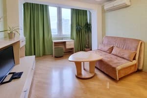Home Hotel ул. Евгения Сверстюка 8 1