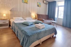 Квартира Home Hotel ул. Михайловская, 2. Апартаменты трехместный  1