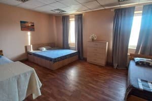 Хостел Hostele95. Апартаменты трехместный  1