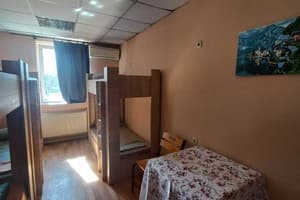 Хостел Hostele95. Место в общем 6-местном номере  1