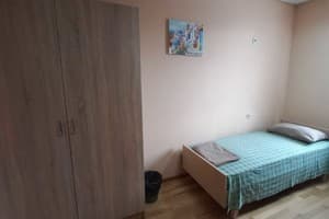 Хостел Hostele95. Место в общем трехместном номере  1